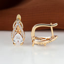 Brincos de argolas douradas com decoração de zircônia brilhante em formato de lágrima - Semi joia elegante e luxuosa - Elegância em cada detalhe!