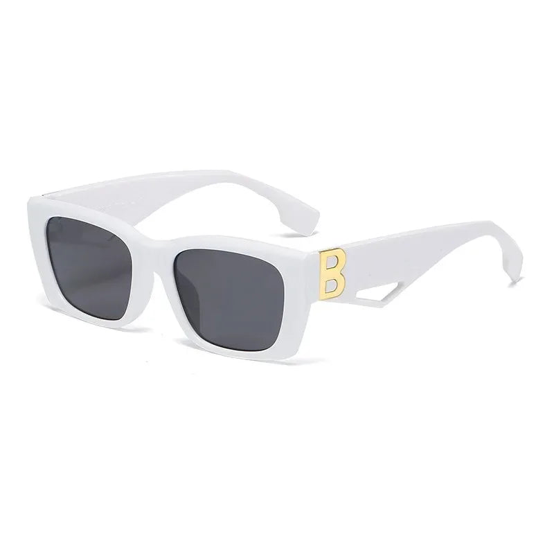 Óculos de sol Fashion feminino estilo quadrado UV 400  - Estilo e proteção em um só olhar!