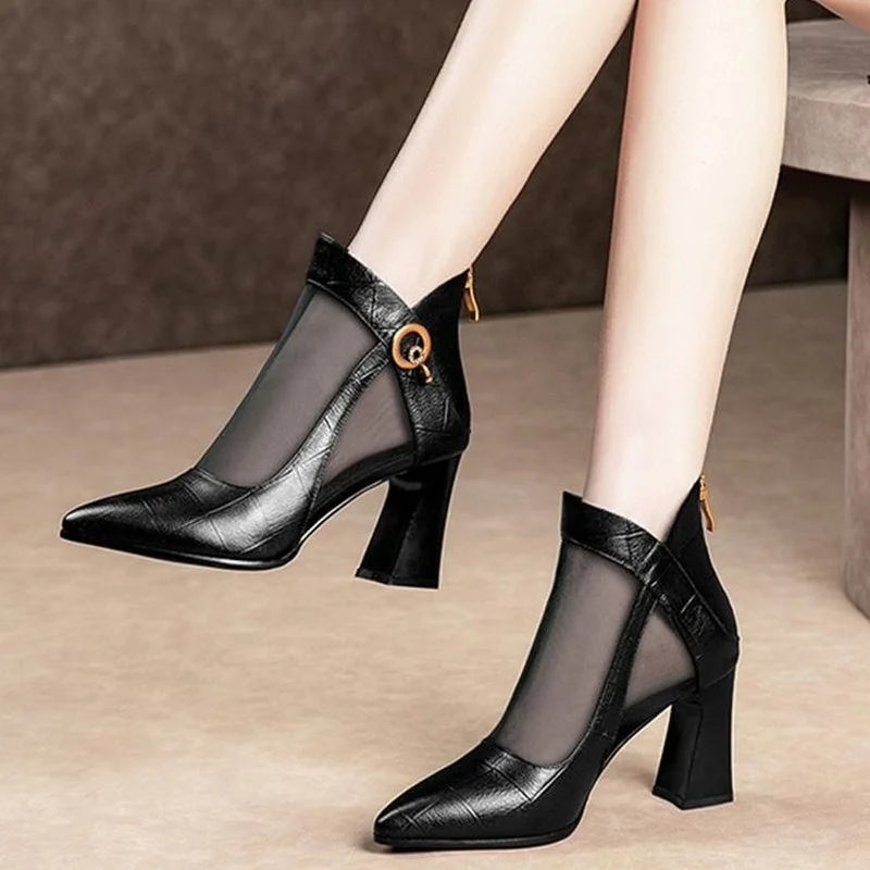BOTA FEMININA ESTILO MALHA DE VERÃO SALTO ALTO COM ZIPER - LEVEZA E CHARME PARA SEUS PÉS!